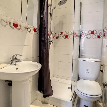Apartment Carre D'or. 2 Mins From The Croisette. 143 Cannes