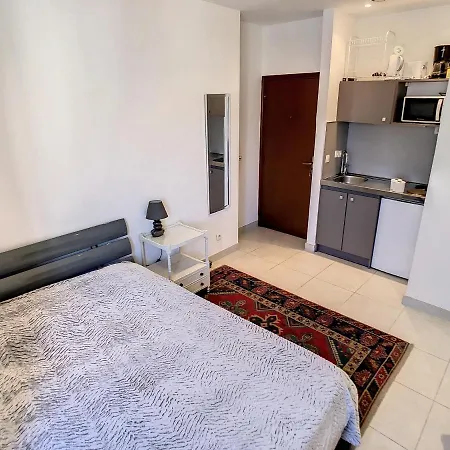 Apartment Carre D'or. 2 Mins From The Croisette. 143 *